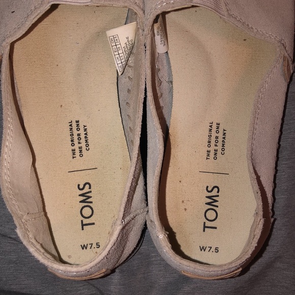 Toms - Picture 4 of 4